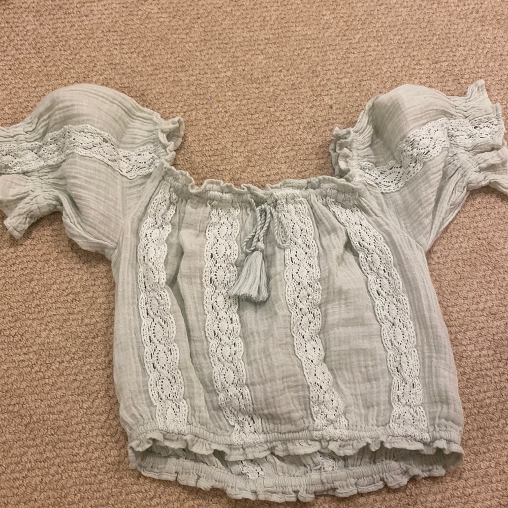 american eagle off the shoulder top xs